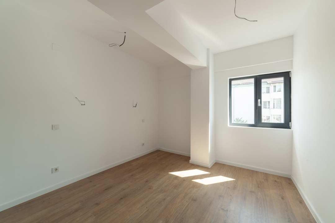 Apartament 3 camere bloc nou - loc de parcare inclus