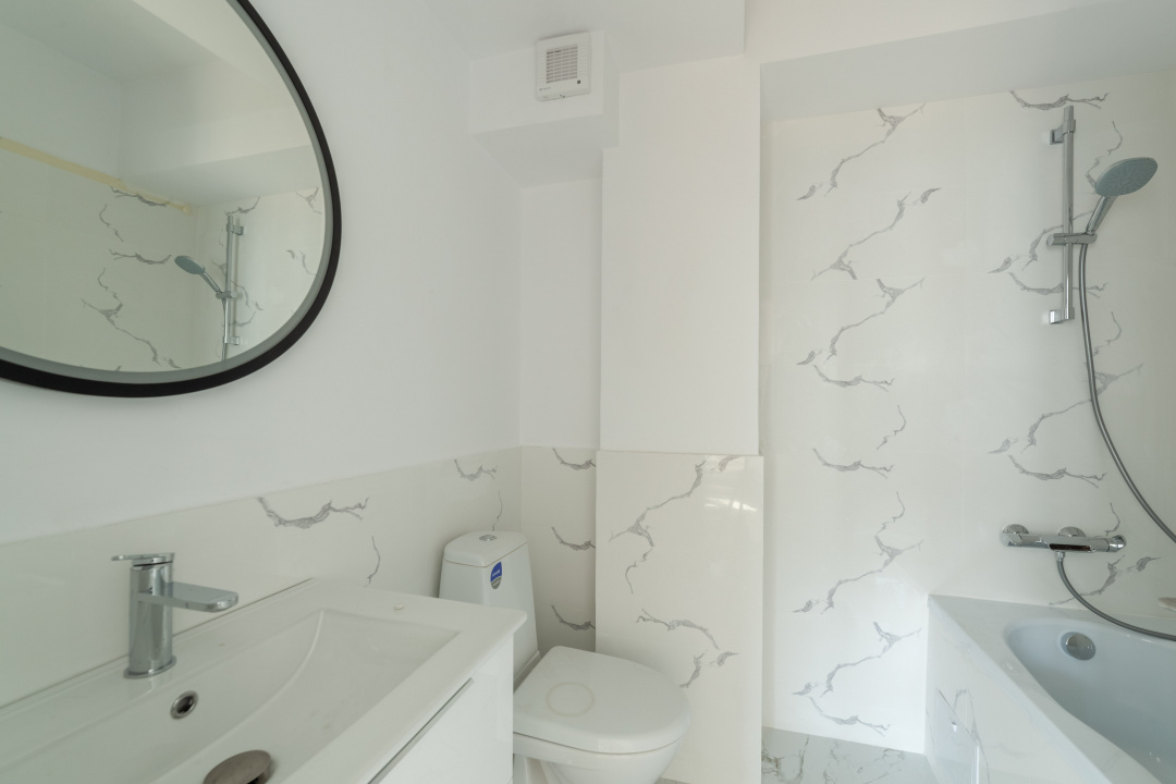 Apartament 3 camere bloc nou - loc de parcare inclus